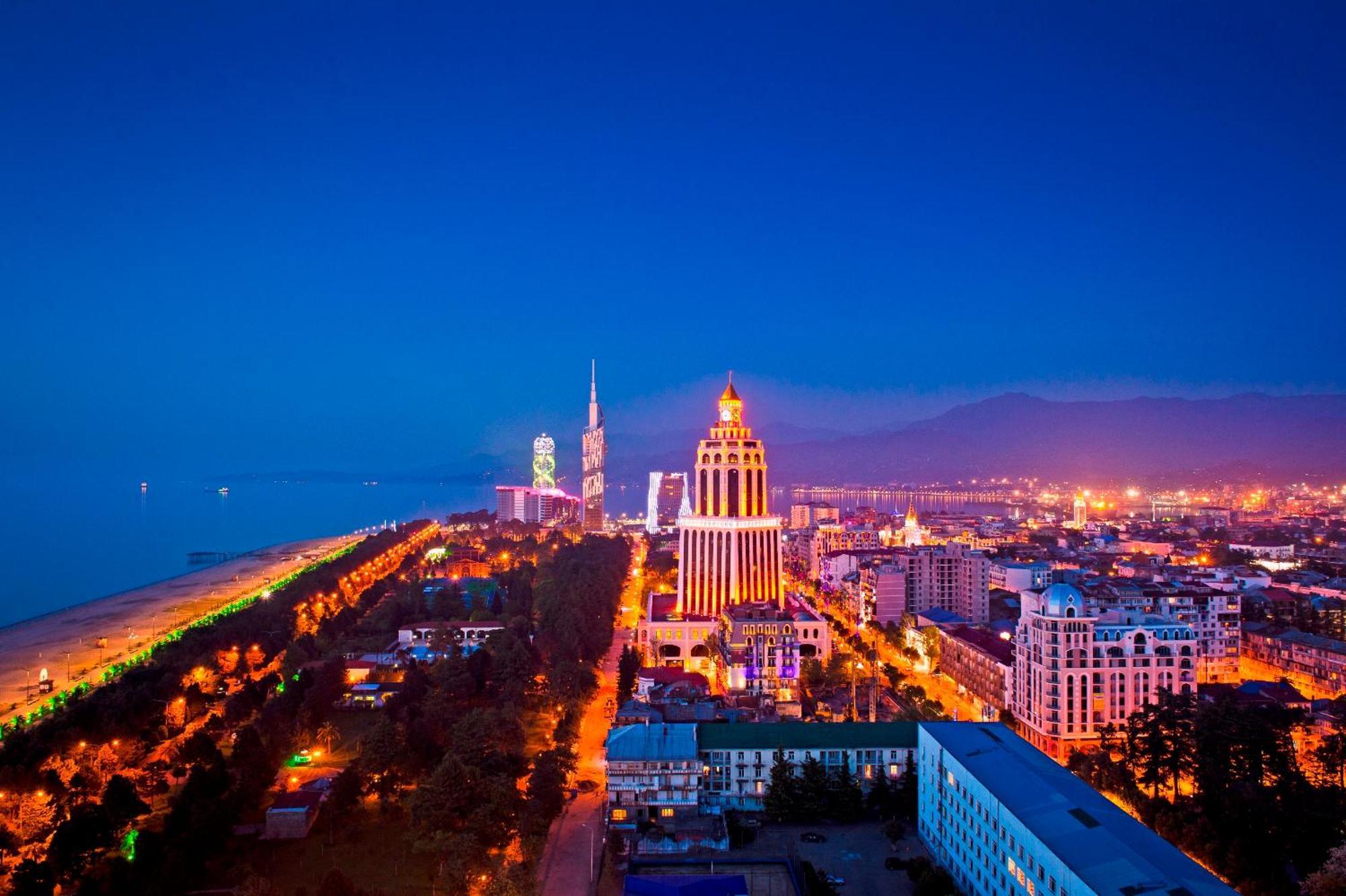 Апартаменты Orbi Sity Батуми Экстерьер фото