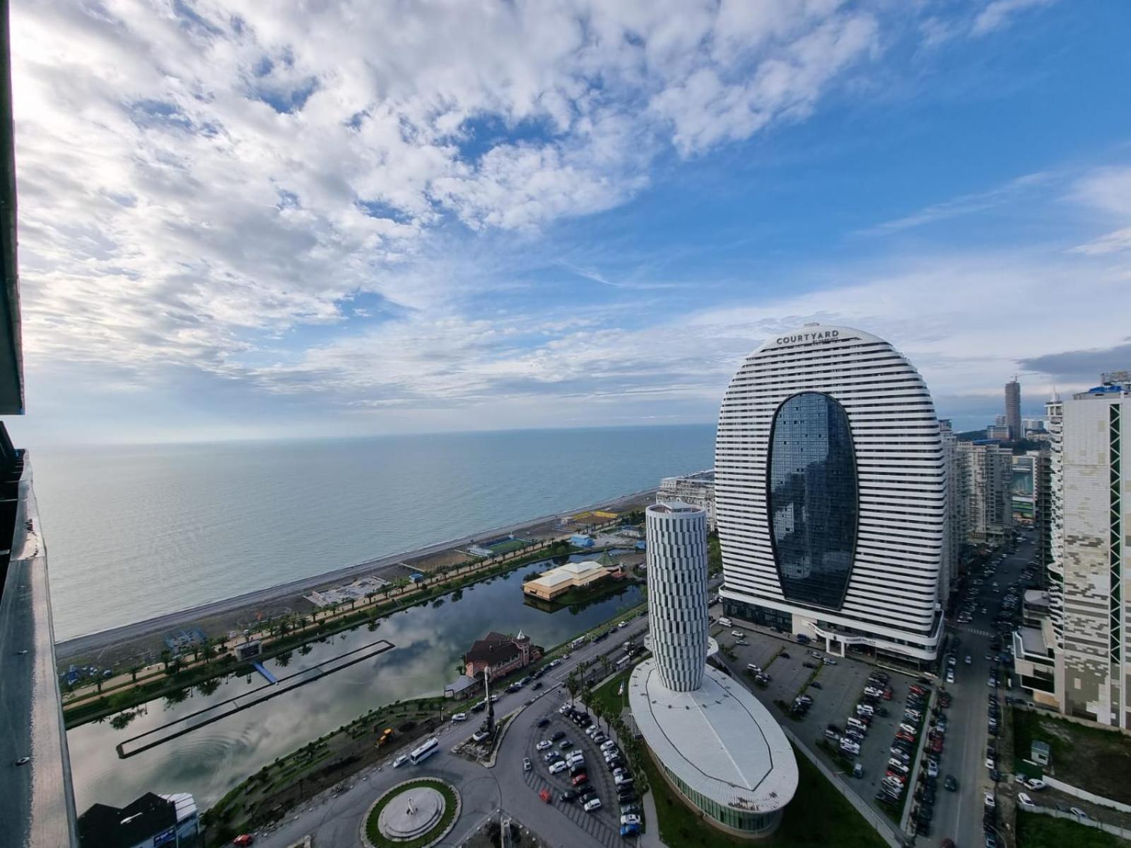 Апартаменты Orbi Sity Батуми Экстерьер фото